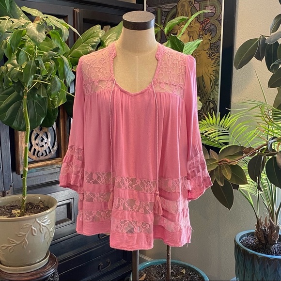 Altar’d State Mauve Lace Contrast Peasant Top - Picture 1 of 12